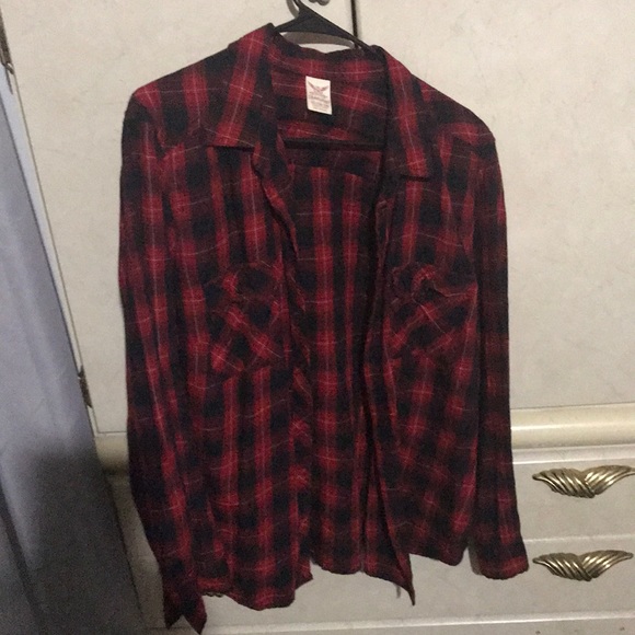 Button up top - Picture 1 of 1